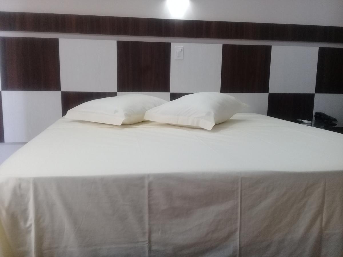 Hotel Maestro Villa Do Lago Toledo Ngoại thất bức ảnh