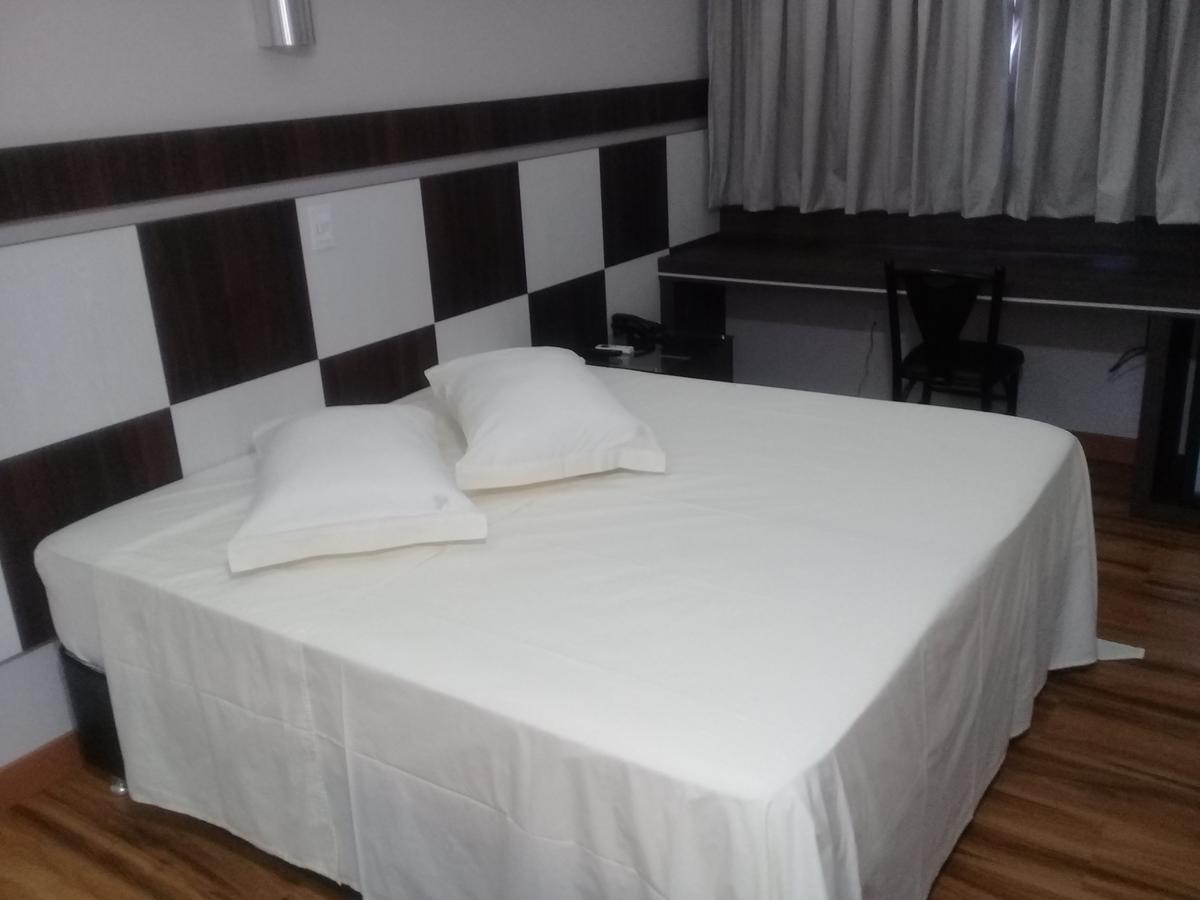 Hotel Maestro Villa Do Lago Toledo Ngoại thất bức ảnh